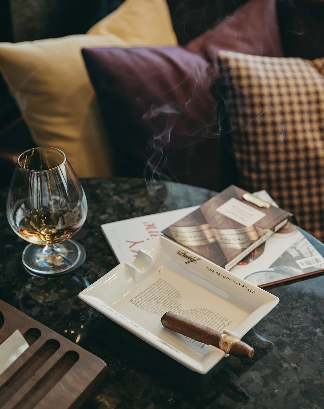 Schweizerhof_Bern_Spa_Cigar_Lounge (2)